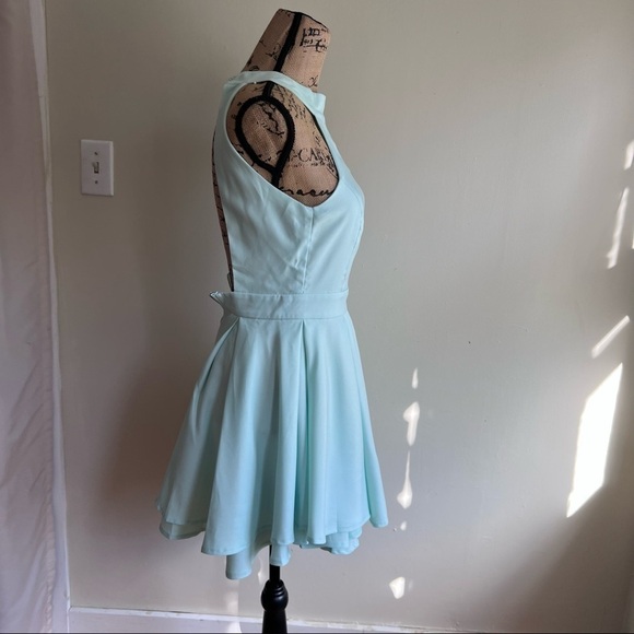 Lulu’s blue skater dress XS open back - Picture 2 of 12